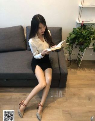 绝美剑仙张开玉腿呻吟小说