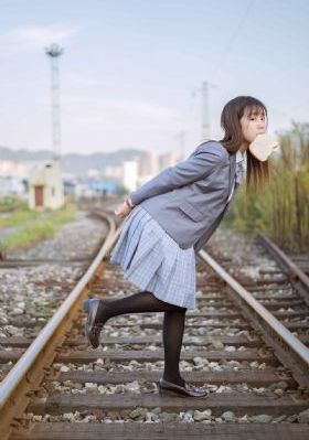 美女拉屎网站免费