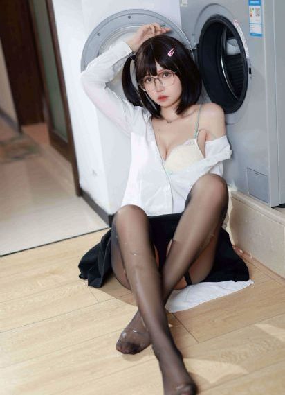 秋霞视频在线播放