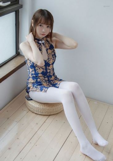 两个小婕子交换