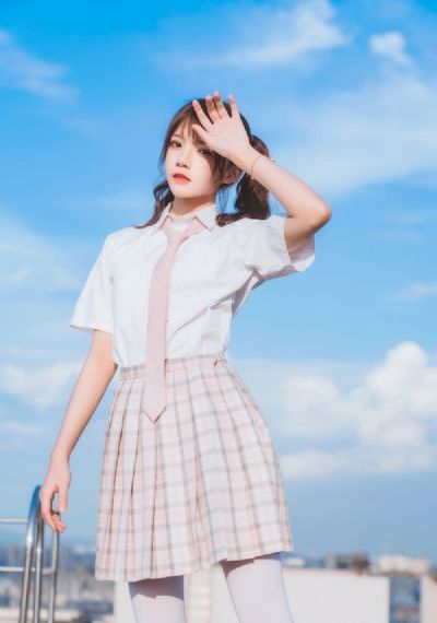 奇怪的美沙拉龙中文