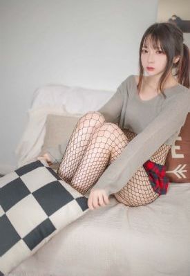 年轻的女教师2完整版