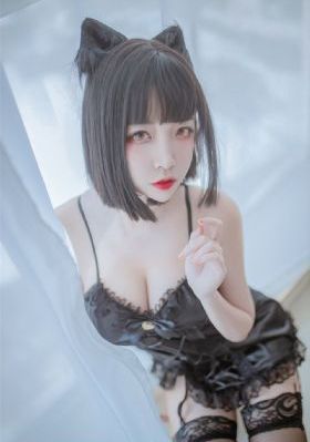 被老外添嫩苞添高潮的